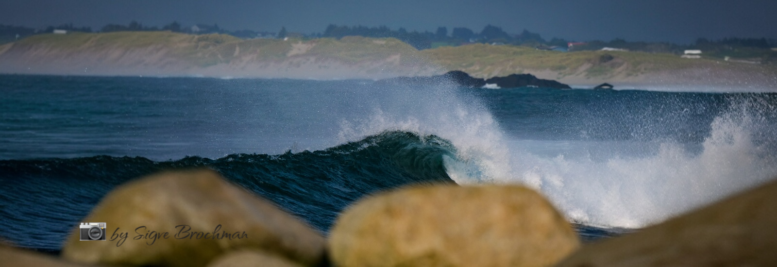 Surfd surfshop sigve brochmann jæren surfebrett vintersurf surfshop våtdrakt surfer